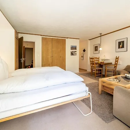 4103 Charmantes, Neu Renoviertes *